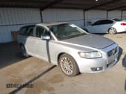 ✅ 2009 Volvo V50 • VIN: YV1MW390592470167 • Lot: 42473638. Listed on IAAI with 104,772 mi. Free auction sales archive from the USA and detailed vehicle history report at DreamBid. Image 1.