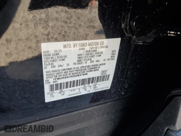 ✅ 2025 Ford Explorer ST-Line • VIN: 1FMUK8KHXSGB37949 • Lot: 84734655. Wystawiony na Copart z przebiegiem 15 937 mil. Bezpłatny archiwum sprzedaży aukcyjnych z USA i szczegółowy raport historii pojazdu na DreamBid. Zdjęcie 14.