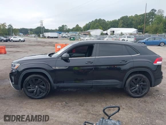 ✅ 2021 Volkswagen Atlas SE • VIN: 1V2WE2CA6MC238918 • Lot: 43275348. Wystawiony na IAAI z przebiegiem 89 452 mil. Bezpłatny archiwum sprzedaży aukcyjnych z USA i szczegółowy raport historii pojazdu na DreamBid. Zdjęcie 14.