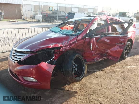 2011 Hyundai Sonata Limited с VIN 5NPEC4AB0BH305685, выставлен на аукционе IAAI как лот 43304019 с пробегом 83 142 миль миль и . История ставок и продаж доступна на DreamBid. Изображение 2.