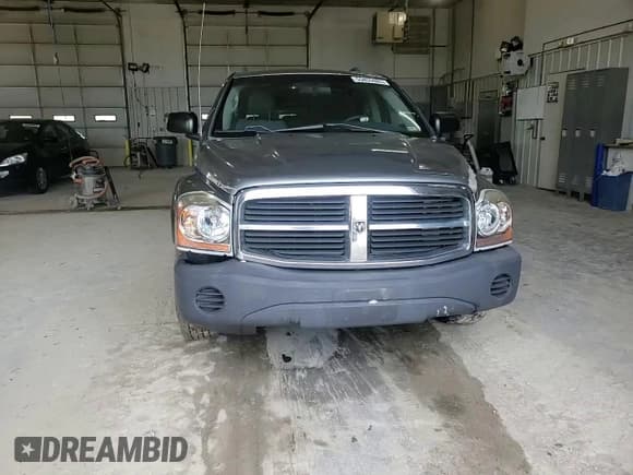 ✅ 2005 Dodge Durango SXT • VIN: 1D4HB38N15F574774 • Лот: 55855985. Опубликован ранее на Copart с пробегом 223 786 миль. Бесплатный доступ к архиву аукционных продаж из США и подробный отчёт об истории автомобиля на DreamBid. Изображение 14.