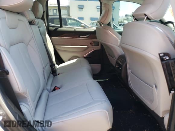 ✅ 2022 Jeep Grand Cherokee Overland • VIN: 1C4RJYD66N8716069 • Lot: 53186905. Listed on Copart with Not provided. Free auction sales archive from the USA and detailed vehicle history report at DreamBid. Image 12.