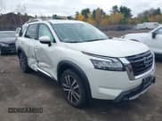 ✅ 2023 Nissan Pathfinder Platinum • VIN: 5N1DR3DJ2PC205559 • Лот: 43515880. Опубликован ранее на IAAI с пробегом 16 749 миль. Бесплатный доступ к архиву аукционных продаж из США и подробный отчёт об истории автомобиля на DreamBid. Изображение 13.