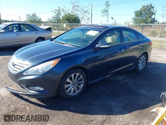 ✅ 2014 Hyundai Sonata SE • VIN: 5NPEC4AC9EH833125 • Лот: 43487769. Опубликован ранее на IAAI с пробегом 119 097 миль. Бесплатный доступ к архиву аукционных продаж из США и подробный отчёт об истории автомобиля на DreamBid. Изображение 18.
