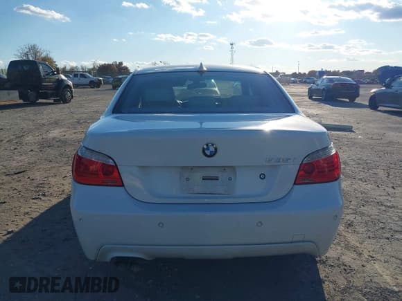 ✅ 2010 BMW 5 Series 535i • VIN: WBANW1C58AC166717 • Lot: 43591487. Wystawiony na IAAI z przebiegiem Nie podano. Bezpłatny archiwum sprzedaży aukcyjnych z USA i szczegółowy raport historii pojazdu na DreamBid. Zdjęcie 16.