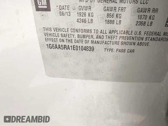 ✅ 2014 Cadillac ATS Standard RWD • VIN: 1G6AA5RA1E0104839 • Lot: 42383432. Wystawiony na IAAI z przebiegiem 142 701 mil. Bezpłatny archiwum sprzedaży aukcyjnych z USA i szczegółowy raport historii pojazdu na DreamBid. Zdjęcie 9.