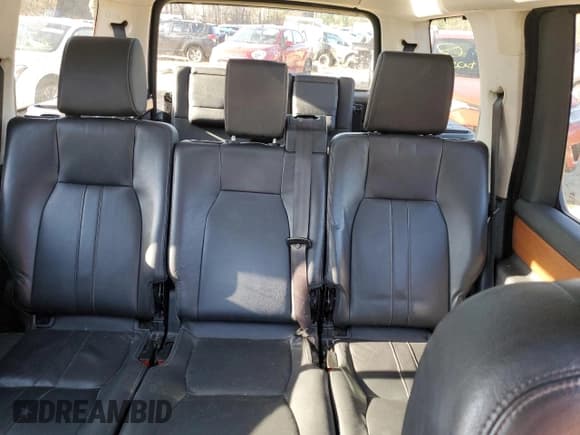 ✅ 2015 Land Rover LR4 HSE • VIN: SALAG2V64FA774109 • Лот: 79364243. Опубликован ранее на Copart с пробегом 108 779 миль. Бесплатный доступ к архиву аукционных продаж из США и подробный отчёт об истории автомобиля на DreamBid. Изображение 10.