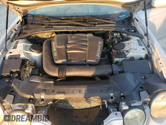 ✅ 2002 Jaguar S-Type • VIN: SAJDA01P92GM27716 • Lot: 75120804. Wystawiony na Copart z przebiegiem Nie podano. Bezpłatny archiwum sprzedaży aukcyjnych z USA i szczegółowy raport historii pojazdu na DreamBid. Zdjęcie 11.