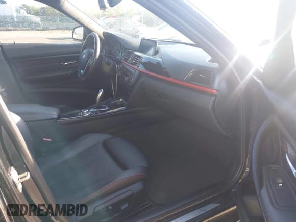 ✅ 2013 BMW 3 Series 328i • VIN: WBA3C1C50DF435473 • Lot: 41981570. Listed on IAAI with 135,227 mi. Free auction sales archive from the USA and detailed vehicle history report at DreamBid. Image 5.