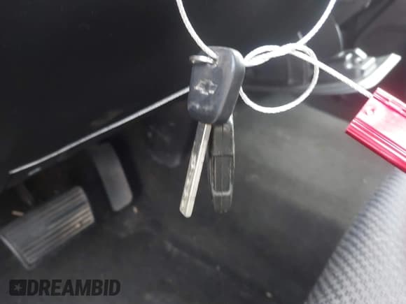 ✅ 2018 Chevrolet Silverado 1500 LT • VIN: 3GCPCREH1JG235884 • Lot: 43688501. Wystawiony na IAAI z przebiegiem 160 696 mil. Bezpłatny archiwum sprzedaży aukcyjnych z USA i szczegółowy raport historii pojazdu na DreamBid. Zdjęcie 11.