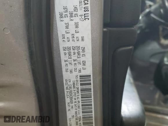 ✅ 2017 Jeep Grand Cherokee Limited • VIN: 1C4RJFBG5HC954920 • Lot: 93848275. Listed on Copart with 143,965 mi. Free auction sales archive from the USA and detailed vehicle history report at DreamBid. Image 14.