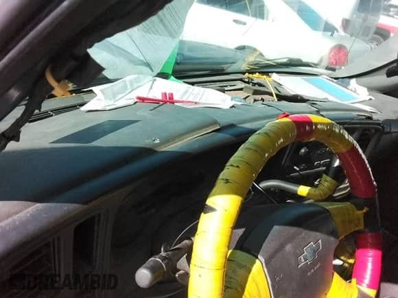 2004 Chevrolet Silverado 1500 Work Truck с VIN 1GCEC14X84Z183580, выставлен на аукционе IAAI как лот 42785547 с пробегом 57 116 миль миль и . История ставок и продаж доступна на DreamBid. Изображение 1.