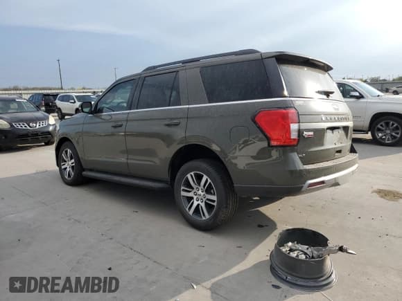 ✅ 2024 Ford Expedition XLT • VIN: 1FMJU1H88REA69491 • Lot: 50066525. Listed on Copart with 1,710 mi. Free auction sales archive from the USA and detailed vehicle history report at DreamBid. Image 2.