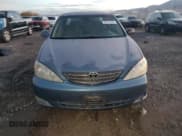 ✅ 2004 Toyota Camry LE • VIN: 4T1BE32K64U894736 • Lot: 93141345. Wystawiony na Copart z przebiegiem 214 198 mil. Bezpłatny archiwum sprzedaży aukcyjnych z USA i szczegółowy raport historii pojazdu na DreamBid. Zdjęcie 5.