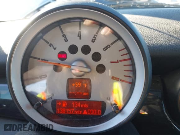 ✅ 2007 MINI Hardtop S • VIN: WMWMF73517TT82304 • Lot: 43860304. Listed on IAAI with 138,157 mi. Free auction sales archive from the USA and detailed vehicle history report at DreamBid. Image 7.