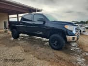 ✅ 2017 Toyota Tundra SR5 • VIN: 5TFEM5F19HX110166 • Lot: 89914345. Wystawiony na Copart z przebiegiem 191 859 mil. Bezpłatny archiwum sprzedaży aukcyjnych z USA i szczegółowy raport historii pojazdu na DreamBid. Zdjęcie 4.