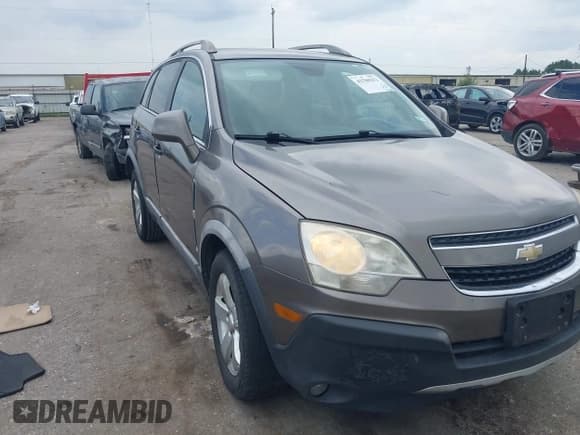 ✅ 2012 Chevrolet Captiva Sport LS • VIN: 3GNAL2EK4CS558245 • Lot: 42780252. Wystawiony na IAAI z przebiegiem 233 510 mil. Bezpłatny archiwum sprzedaży aukcyjnych z USA i szczegółowy raport historii pojazdu na DreamBid. Zdjęcie 1.