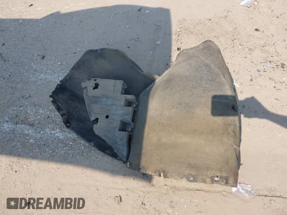 2015 Chevrolet Tahoe LTZ с VIN 1GNSCCKC0FR573307, выставлен на аукционе IAAI как лот 43094498 с пробегом 170 852 миль миль и . История ставок и продаж доступна на DreamBid. Изображение 12.