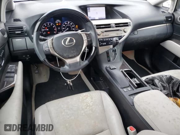 ✅ 2015 Lexus RX 350 • VIN: 2T2BK1BA2FC261087 • Лот: 89710965. Опубликован ранее на Copart с пробегом 75 209 миль. Бесплатный доступ к архиву аукционных продаж из США и подробный отчёт об истории автомобиля на DreamBid. Изображение 8.
