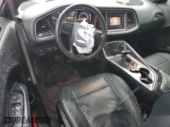 ✅ 2016 Dodge Challenger SXT Plus • VIN: 2C3CDZAG6GH217600 • Lot: 47677594. Wystawiony na Copart z przebiegiem 96 920 mil. Bezpłatny archiwum sprzedaży aukcyjnych z USA i szczegółowy raport historii pojazdu na DreamBid. Zdjęcie 8.