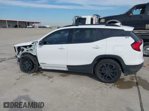 ✅ 2021 GMC Terrain SLT • VIN: 3GKALPEV2ML392243 • Lot: 41337368. Wystawiony na IAAI z przebiegiem 20 900 mil. Bezpłatny archiwum sprzedaży aukcyjnych z USA i szczegółowy raport historii pojazdu na DreamBid. Zdjęcie 14.