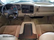 ✅ 2003 Chevrolet Suburban LT • VIN: 3GNEC16Z53G172508 • Лот: 87489454. Опубликован ранее на Copart с пробегом 199 553 миль. Бесплатный доступ к архиву аукционных продаж из США и подробный отчёт об истории автомобиля на DreamBid. Изображение 8.