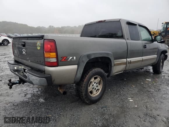 ✅ 2002 Chevrolet Silverado 1500 LS • VIN: 2GCEK19V021148743 • Lot: 90378825. Listed on Copart with 219,996 mi. Free auction sales archive from the USA and detailed vehicle history report at DreamBid. Image 3.
