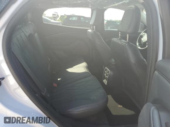 ✅ 2022 Ford Mustang Mach-E California Route 1 • VIN: 3FMTK2R70NMA04066 • Лот: 69212354. Опубликован ранее на Copart с пробегом 37 928 миль. Бесплатный доступ к архиву аукционных продаж из США и подробный отчёт об истории автомобиля на DreamBid. Изображение 11.