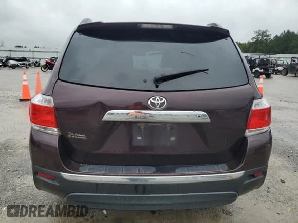 ✅ 2013 Toyota Highlander Limited • VIN: 5TDYK3EH4DS100196 • Lot: 90215965. Wystawiony na Copart z przebiegiem Nie podano. Bezpłatny archiwum sprzedaży aukcyjnych z USA i szczegółowy raport historii pojazdu na DreamBid. Zdjęcie 6.