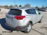 ✅ 2013 Toyota RAV4 LE • VIN: JTMBFREV4D5001709 • Lot: 43717310. Wystawiony na IAAI z przebiegiem 157 026 mil. Bezpłatny archiwum sprzedaży aukcyjnych z USA i szczegółowy raport historii pojazdu na DreamBid. Zdjęcie 4.