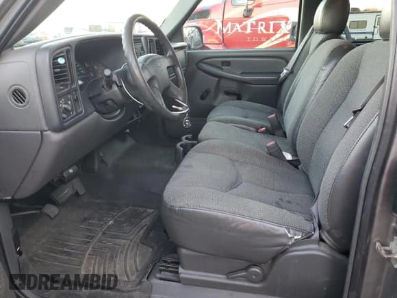 ✅ 2006 Chevrolet Silverado 1500 LS • VIN: 1GCEC19X96Z144475 • Лот: 80360074. Опубликован ранее на Copart с пробегом 185 488 миль. Бесплатный доступ к архиву аукционных продаж из США и подробный отчёт об истории автомобиля на DreamBid. Изображение 7.