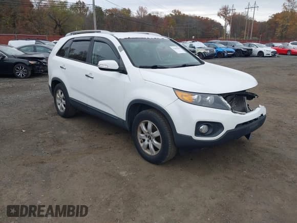 ✅ 2013 Kia Sorento LX • VIN: 5XYKT3A63DG391522 • Lot: 43603504. Listed on IAAI with 132,596 mi. Free auction sales archive from the USA and detailed vehicle history report at DreamBid. Image 1.