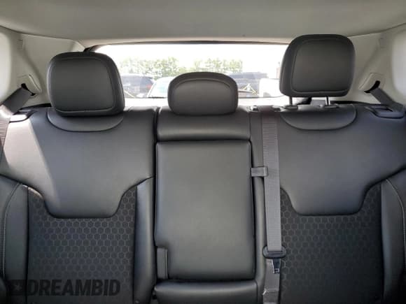 ✅ 2021 Jeep Compass Latitude • VIN: 3C4NJDBB0MT547478 • Lot: 63998185. Listed on Copart with 39,391 mi. Free auction sales archive from the USA and detailed vehicle history report at DreamBid. Image 10.