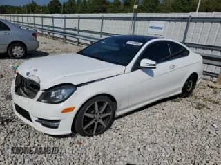 ✅ 2015 Mercedes-Benz C 250 • VIN: WDDGJ4HB0FG379273 • Lot: 80125605. Listed on Copart with 110,482 mi. Free auction sales archive from the USA and detailed vehicle history report at DreamBid. Image 1.