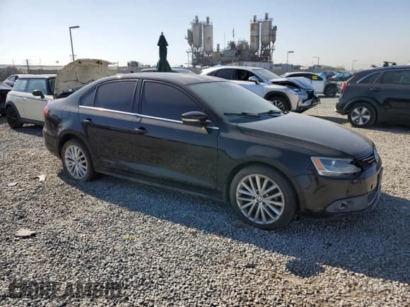 ✅ 2012 Volkswagen Jetta SEL • VIN: 3VWLP7AJ6CM304716 • Lot: 52634745. Listed on Copart with 195,088 mi. Free auction sales archive from the USA and detailed vehicle history report at DreamBid. Image 4.