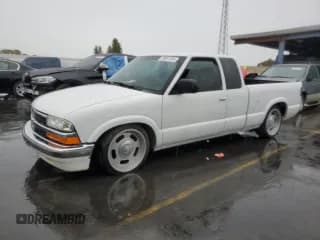 ✅ 1999 Chevrolet S-10 LS • VIN: 1GCCS1940XK212754 • Лот: 80061084. Опубликован ранее на Copart с пробегом 130 387 миль. Бесплатный доступ к архиву аукционных продаж из США и подробный отчёт об истории автомобиля на DreamBid. Изображение 1.