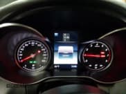 ✅ 2017 Mercedes-Benz C 300 • VIN: 55SWF4KB4HU213950 • Lot: 90358285. Wystawiony na Copart z przebiegiem 56 564 mil. Bezpłatny archiwum sprzedaży aukcyjnych z USA i szczegółowy raport historii pojazdu na DreamBid. Zdjęcie 9.