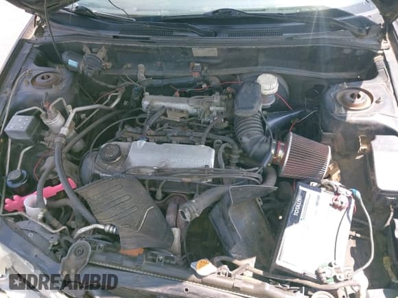 ✅ 2001 Mitsubishi Mirage DE • VIN: JA3AY11A71U038070 • Lot: 42431663. Wystawiony na IAAI z przebiegiem 135 575 mil. Bezpłatny archiwum sprzedaży aukcyjnych z USA i szczegółowy raport historii pojazdu na DreamBid. Zdjęcie 10.