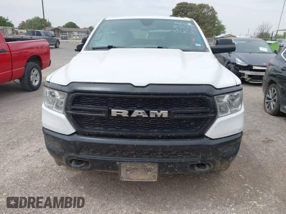 2022 Ram 1500 Tradesman z VIN 1C6SRFNT0NN416927, wystawiony jako IAAI lot #42019996 z przebiegiem 91 025 mil mil oraz . Historia ofert i sprzedaży dostępna na DreamBid. Obrazek 11.