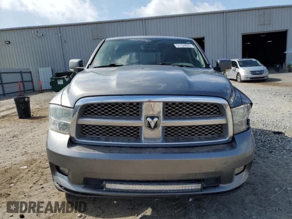 ✅ 2009 Dodge 1500 Sport • VIN: 1D3HV13T79S717634 • Lot: 51124625. Wystawiony na Copart z przebiegiem 236 749 mil. Bezpłatny archiwum sprzedaży aukcyjnych z USA i szczegółowy raport historii pojazdu na DreamBid. Zdjęcie 5.