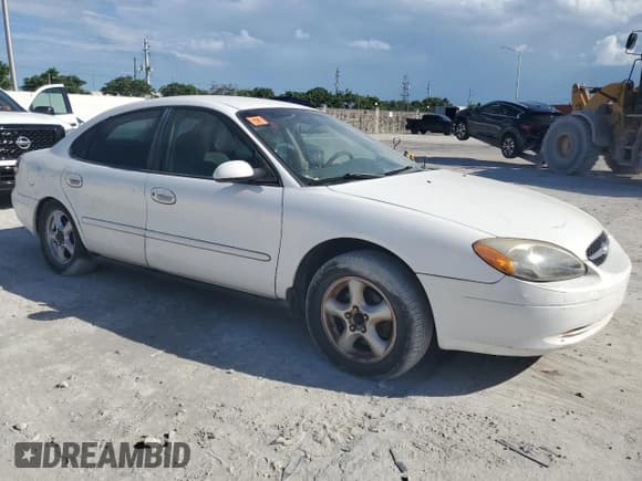 ✅ 2003 Ford Taurus SE Standard • VIN: 1FAFP53U23A194519 • Lot: 81839955. Wystawiony na Copart z przebiegiem 116 752 mil. Bezpłatny archiwum sprzedaży aukcyjnych z USA i szczegółowy raport historii pojazdu na DreamBid. Zdjęcie 4.