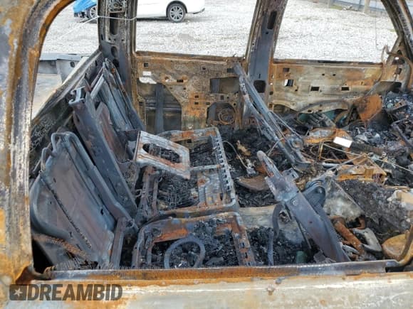 ✅ 2006 GMC Sierra 1500 SLE2 • VIN: 2GTEK13ZX61339264 • Lot: 55896245. Wystawiony na Copart z przebiegiem Nie podano. Bezpłatny archiwum sprzedaży aukcyjnych z USA i szczegółowy raport historii pojazdu na DreamBid. Zdjęcie 10.