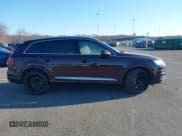 ✅ 2019 Audi Q7 Prestige • VIN: WA1VAAF73KD042987 • Lot: 41744318. Listed on IAAI with 52,581 mi. Free auction sales archive from the USA and detailed vehicle history report at DreamBid. Image 13.