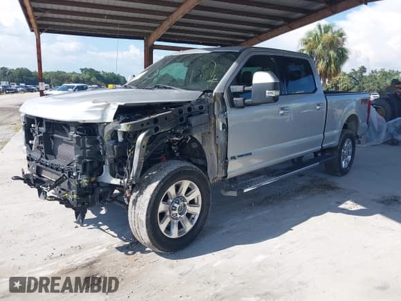 ✅ 2017 Ford F-250 Lariat • VIN: 1FT7W2BT7HEE61551 • Lot: 42861624. Listed on IAAI with 121,336 mi. Free auction sales archive from the USA and detailed vehicle history report at DreamBid. Image 2.