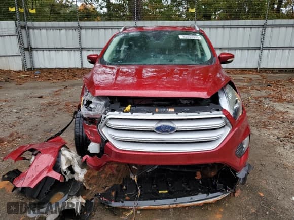 ✅ 2019 Ford Escape Titanium • VIN: 1FMCU0J98KUC33033 • Lot: 90056535. Listed on Copart with 96,806 mi. Free auction sales archive from the USA and detailed vehicle history report at DreamBid. Image 5.