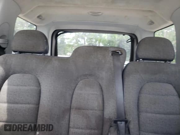 ✅ 2005 Ford Explorer XLS • VIN: 1FMZU62K55UB30767 • Lot: 60655445. Listed on Copart with 287,145 mi. Free auction sales archive from the USA and detailed vehicle history report at DreamBid. Image 10.