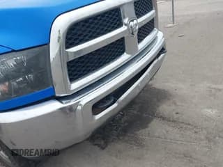 ✅ 2014 Ram 2500 Tradesman • VIN: 3C6UR5HL6EG251862 • Lot: 43275520. Wystawiony na IAAI z przebiegiem 320 789 mil. Bezpłatny archiwum sprzedaży aukcyjnych z USA i szczegółowy raport historii pojazdu na DreamBid. Zdjęcie 6.