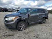 ✅ 2014 Toyota Highlander XLE • VIN: 5TDJKRFH9ES013575 • Лот: 91879845. Опубликован ранее на Copart с пробегом 121 462 миль. Бесплатный доступ к архиву аукционных продаж из США и подробный отчёт об истории автомобиля на DreamBid. Изображение 1.