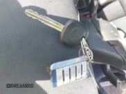 ✅ 2006 Toyota Matrix XR • VIN: 2T1KR30E46C566141 • Lot: 43425411. Wystawiony na IAAI z przebiegiem 221 207 mil. Bezpłatny archiwum sprzedaży aukcyjnych z USA i szczegółowy raport historii pojazdu na DreamBid. Zdjęcie 11.