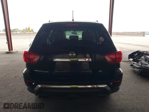 ✅ 2018 Nissan Pathfinder S • VIN: 5N1DR2MN9JC634377 • Lot: 43792754. Wystawiony na IAAI z przebiegiem 78 540 mil. Bezpłatny archiwum sprzedaży aukcyjnych z USA i szczegółowy raport historii pojazdu na DreamBid. Zdjęcie 17.